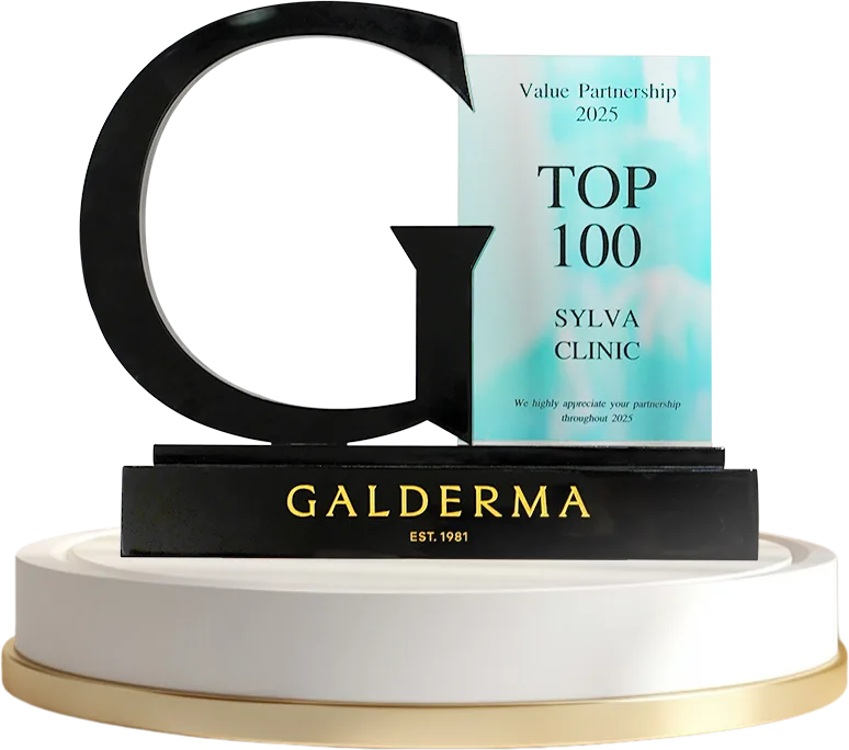 ถ้วยรางวัล TOP 100 Galderma Value Partnership 2025 ของ Sylva Clinic